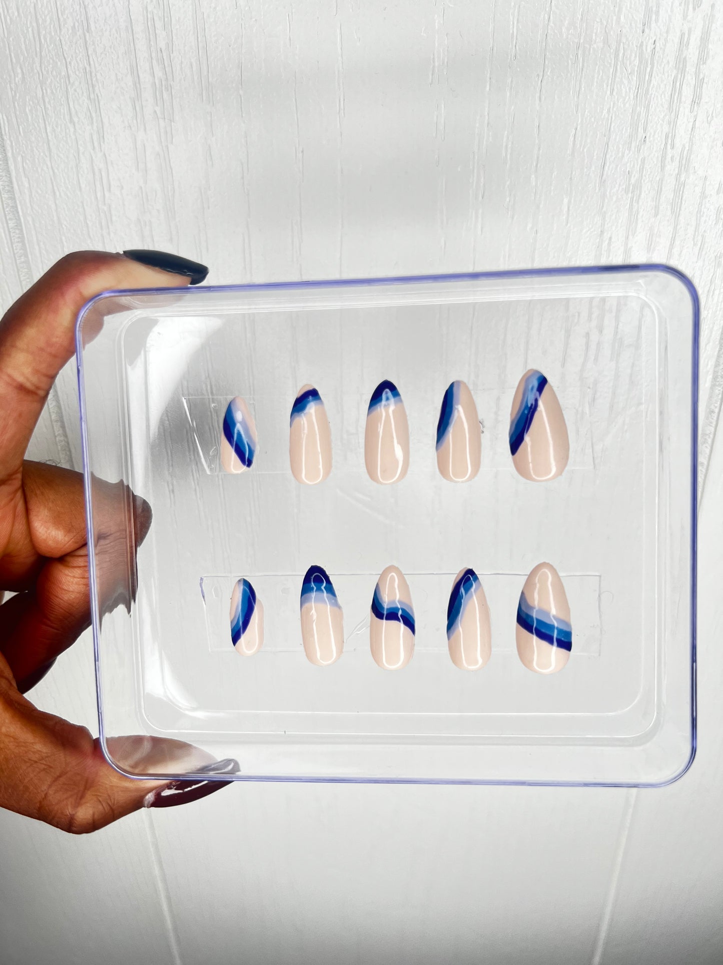 “Riptide ” Press On Nail Set
